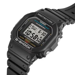 Casio Rannekellot ^ G-Shock DW-5600UE-1ER