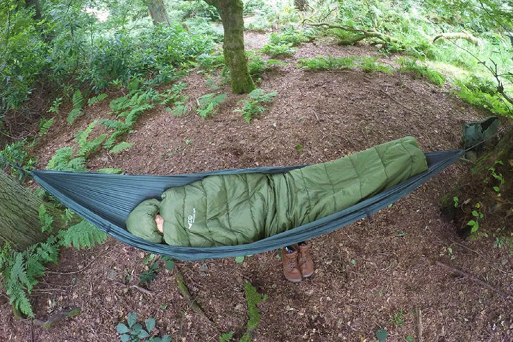 DD Hammocks Nukkuminen ^ Quilt