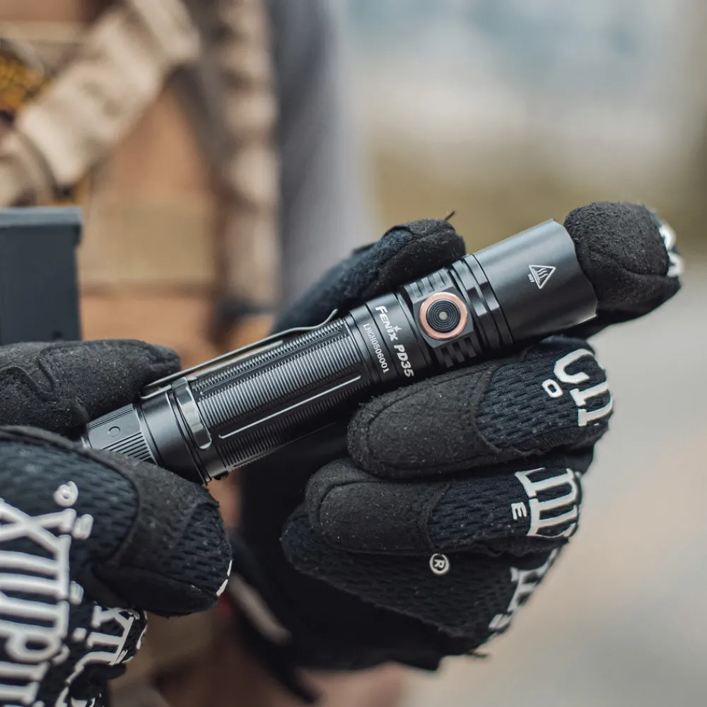 Fenix Valaisimet ^ PD35 V3.0 taskulamppu