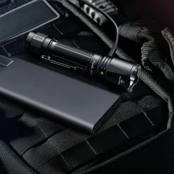 Fenix Valaisimet ^ TK11R ladattava taskulamppu