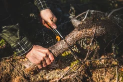Fiskars Kirveet Ja Sahat ^ Xtract SW73 retkisaha