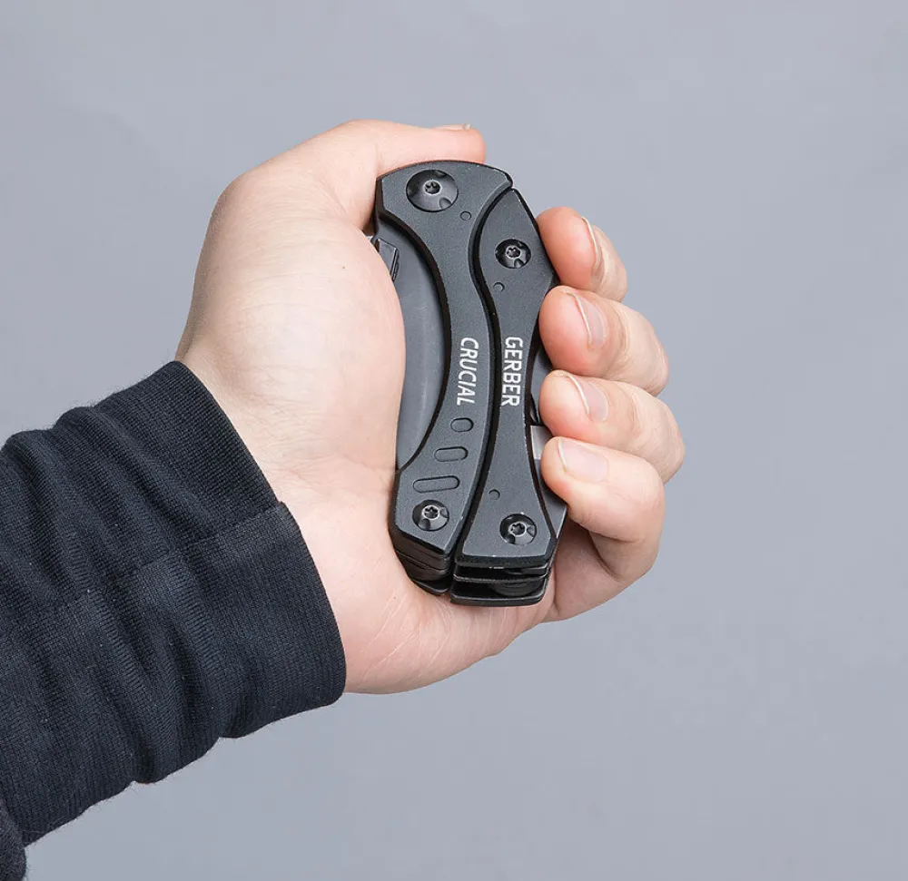 Gerber Monitoimityökalut ^ Crucial monitoimityökalu ja hihnaleikkuri