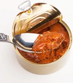Kalakalle Retkiruoat ^ Savulohirouhe tomaattikastikkeessa, 235 g säilyke