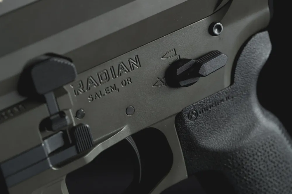 Radian Muut Asetarvikkeet ^ Talon-GI AR-15 varmistin