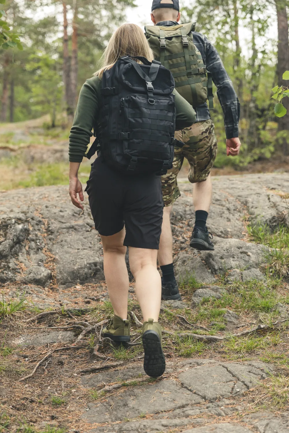 Särmä Reput ^ iso rynnäkköreppu