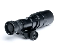 Surefire Asevalot ^ M300C Mini Scout Light asevalo, 500 lm