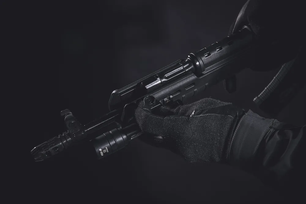 Surefire Asevalot ^ M600U Scout Light asevalo, 1000 lm