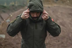 Varusteleka Takit|L6 Waterproof Shell ^ L6 Hardshell-kuoritakki