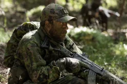 Varusteleka Tunnukset ^ M05 koulutushaaramerkki, kenttävärit